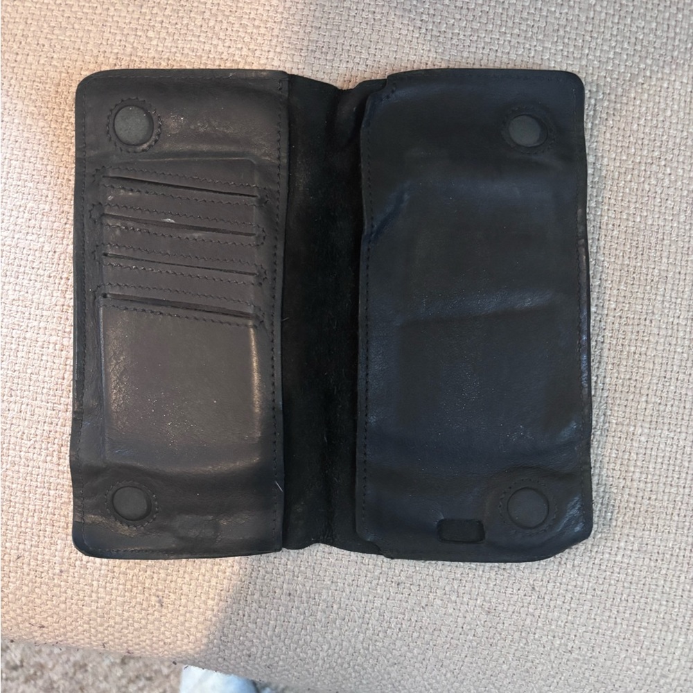 Sleek Black Leather Key & Card Holder